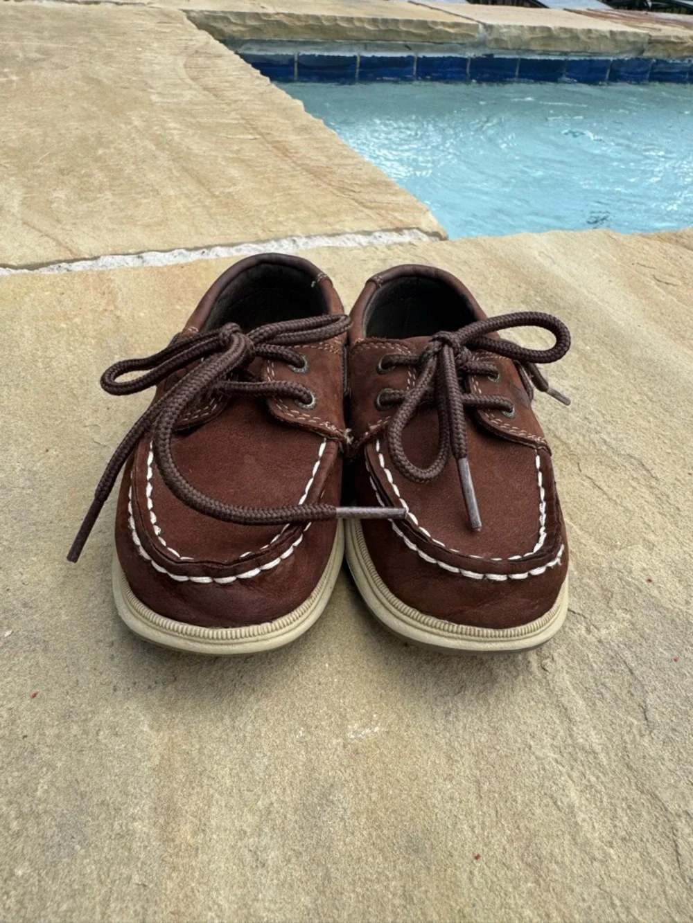 Boys Brown Leather Boat Shoes – Size 7.5W (Approx.)